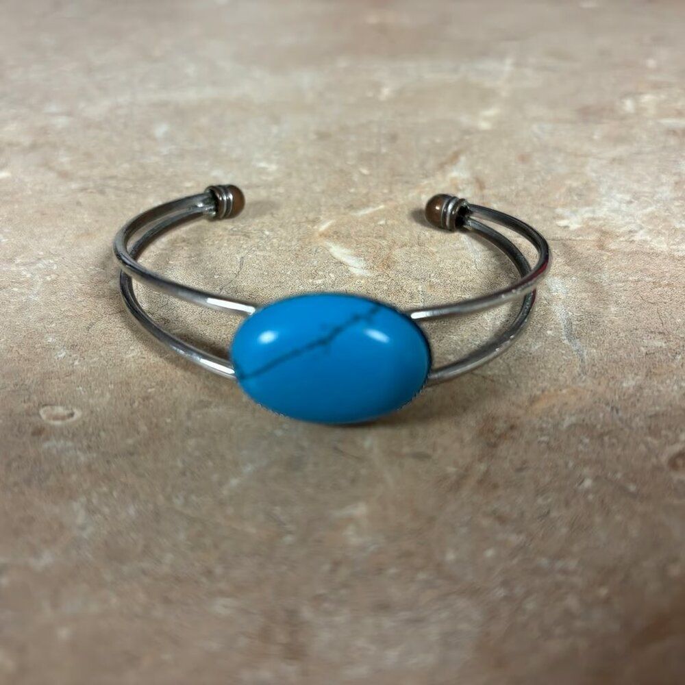 Bracelet with Turquoise piece